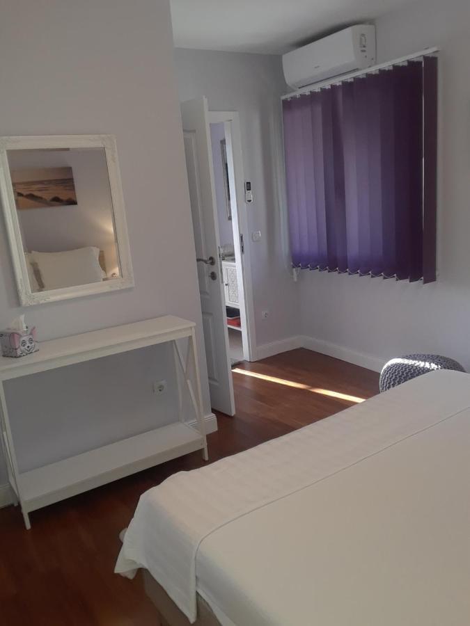 New Kosljun Apartment Short Walk To Beach Exterior photo