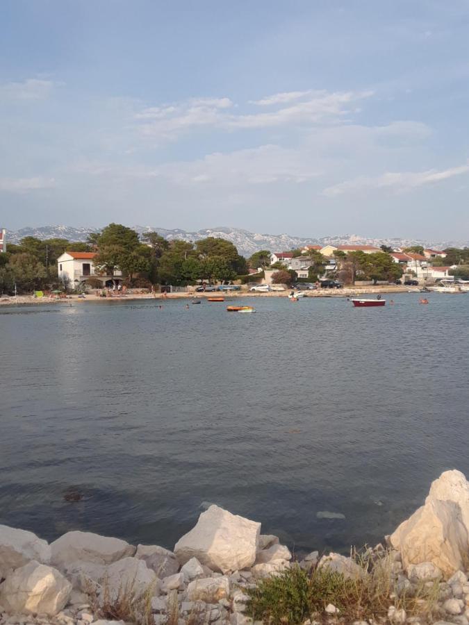 New Kosljun Apartment Short Walk To Beach Exterior photo